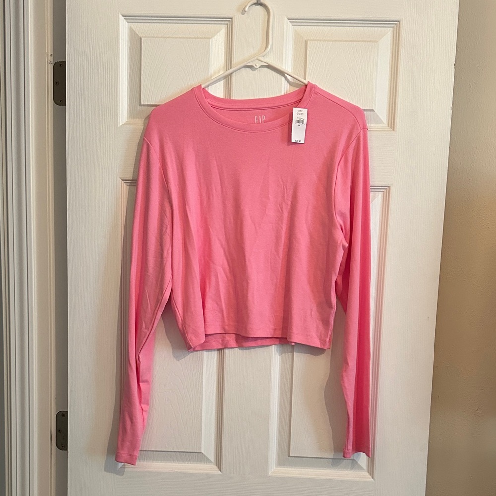 GAP Women's Vibrant Pink Long Sleeve Tee